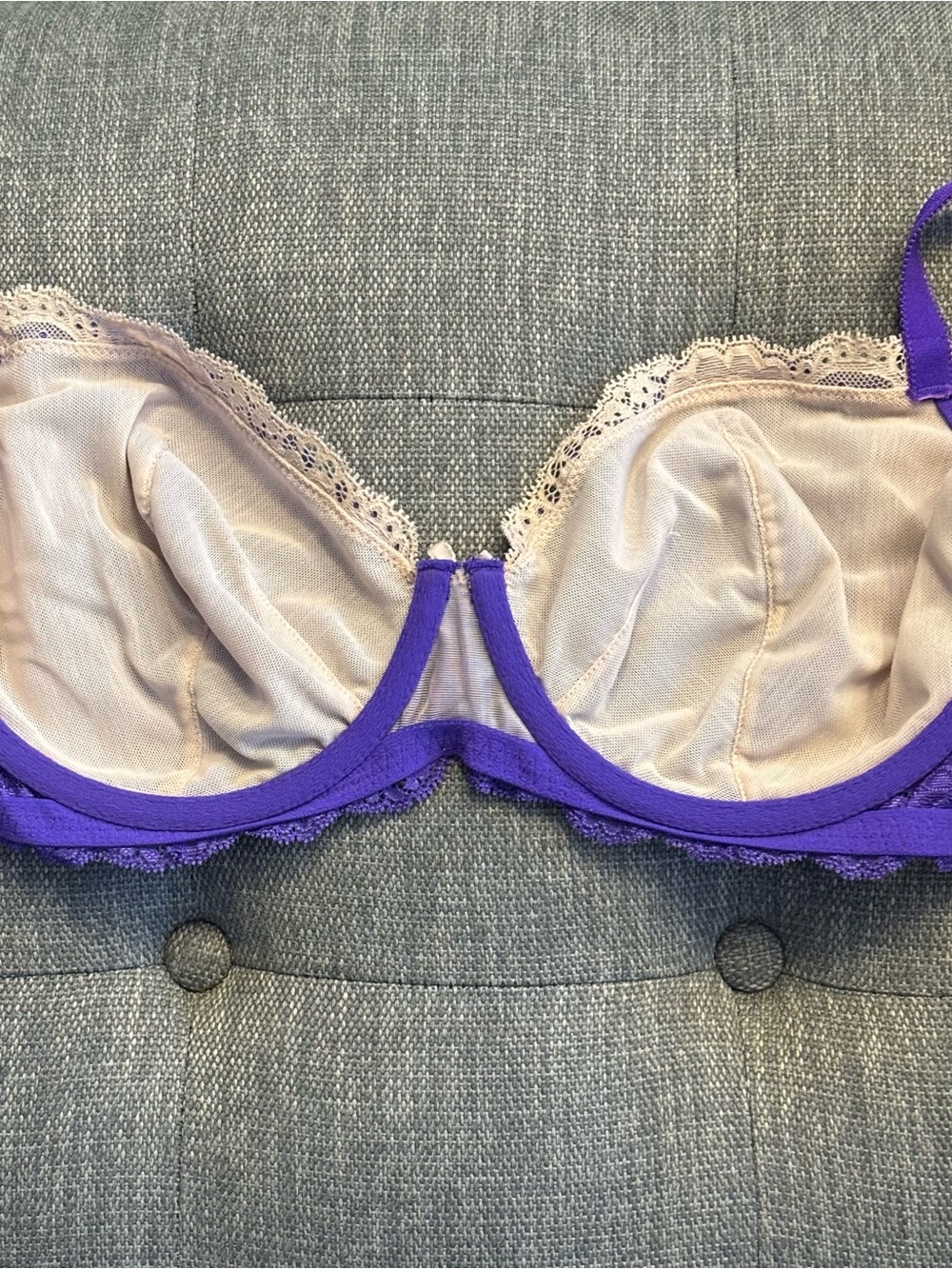 Victoria's Secret Bra, Dream Angels Violet Lace Underwire with Cream Trim, 38D - Picture 5 of 8